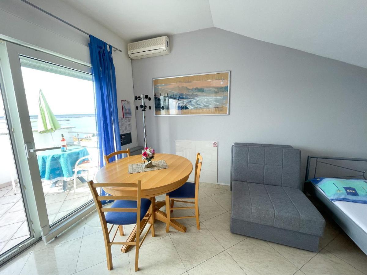 Apartmani Toni Dramalj Exterior photo
