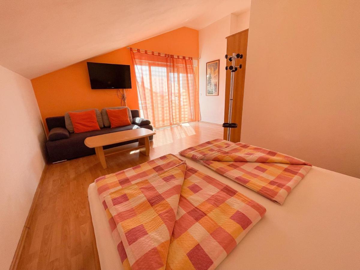 Apartmani Toni Dramalj Exterior photo